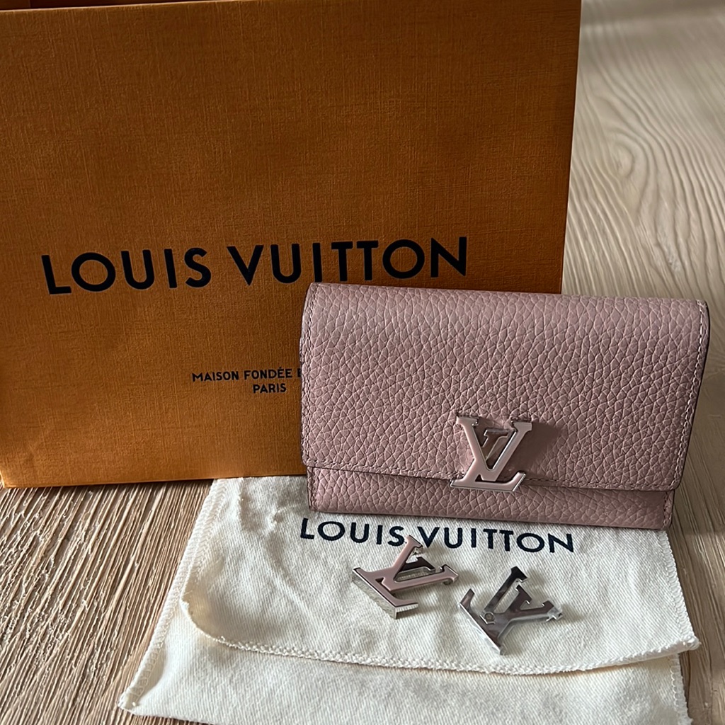 Louis Vuitton Authentic Logo Buckle - Pink Silver And Silver Two In One